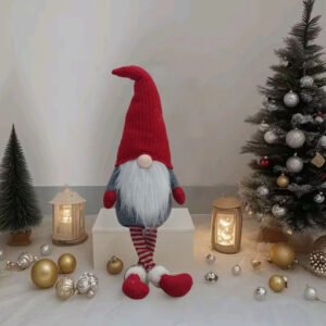 Christmas Gnome w. Dangling Leg
